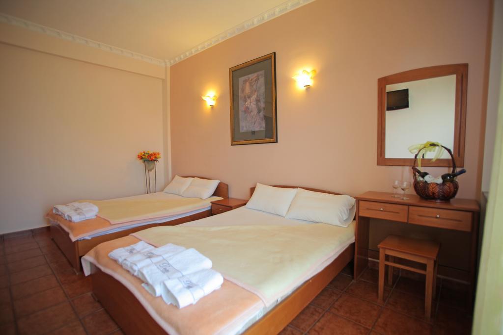 Hotel Dias Olympiakí Aktí 객실 사진